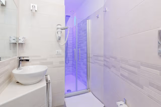 Twin Room, 2 Twin Beds, Non Smoking, Private Bathroom