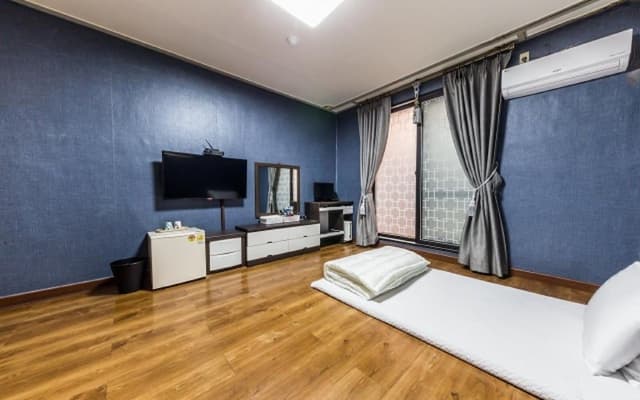 Traditional Room