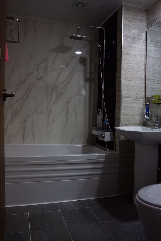 Economy Double Room, 1 Queen Bed