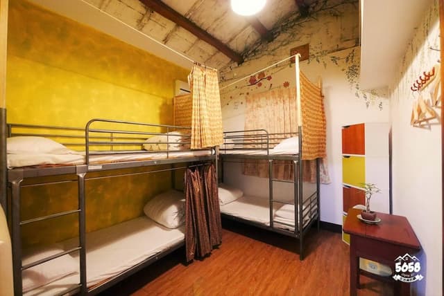 1 Bed in a Dormitory for 4