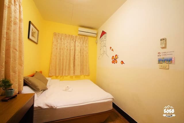 Double Room, Shared Bathroom