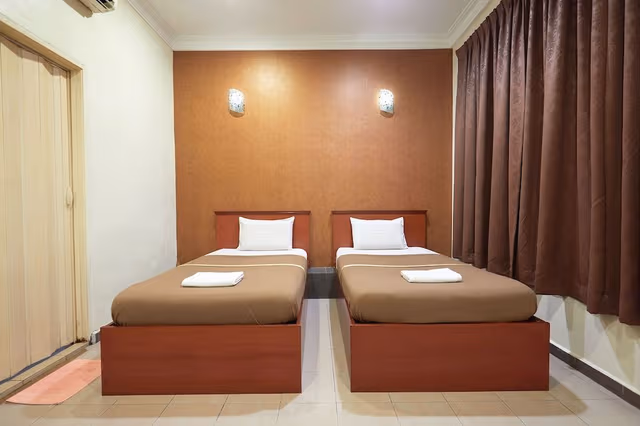 Standard Twin Room