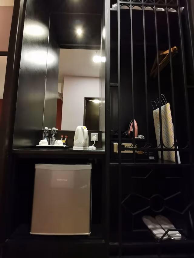 Deluxe King Room