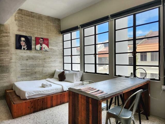 Executive Studio
