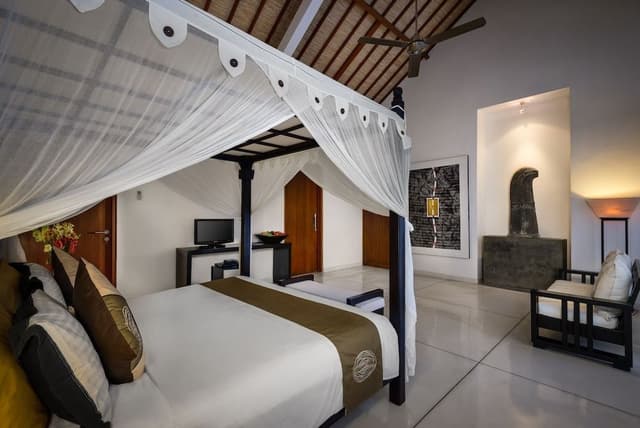Family 4 Bedrooms Villa Private Pool