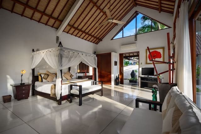 Family 6 Bedrooms Villa Private Pool