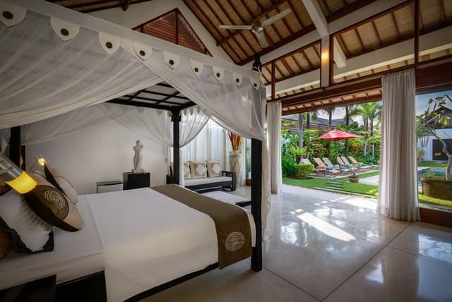 Family 6 Bedrooms Villa Private Pool