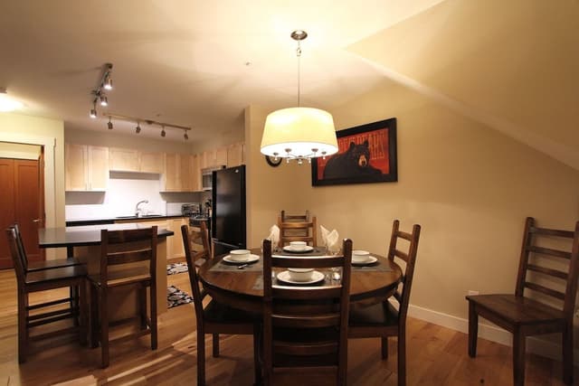 Signature Condo, 3 Bedrooms