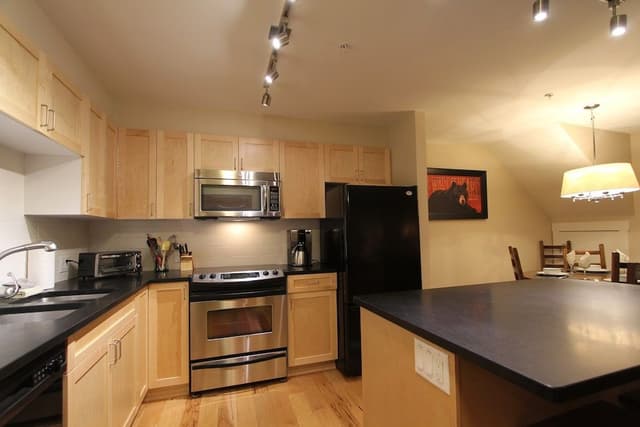 Signature Condo, 3 Bedrooms