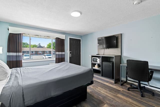 Room, 1 Queen Bed, Non Smoking