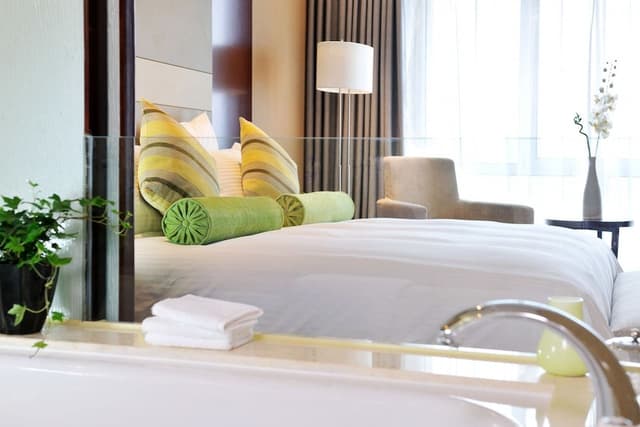 Luxe Room King Bed