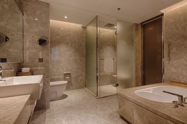 Premier Room, 1 King Bed, City View