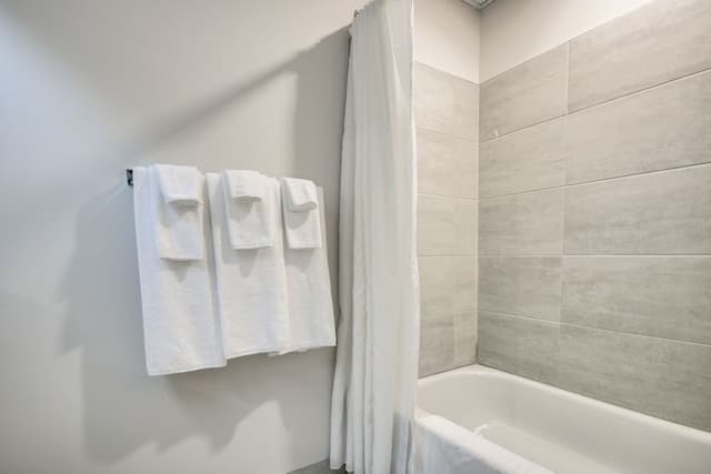 Classic Room, 2 Queen Beds (1st floor, no elavator)