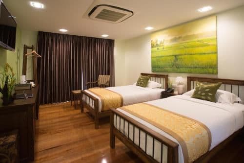 Deluxe Twin Bed