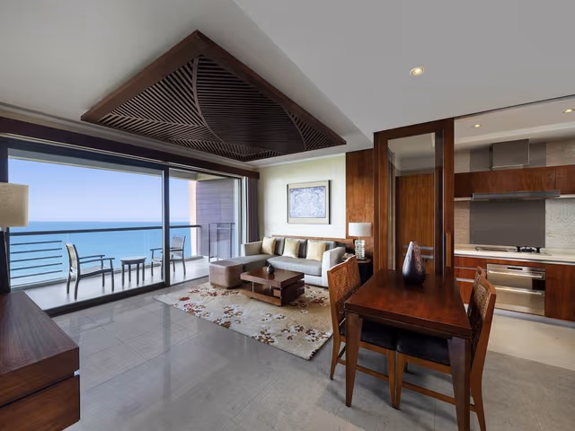 Deluxe Suite, 3 Bedrooms, Kitchen, Ocean View