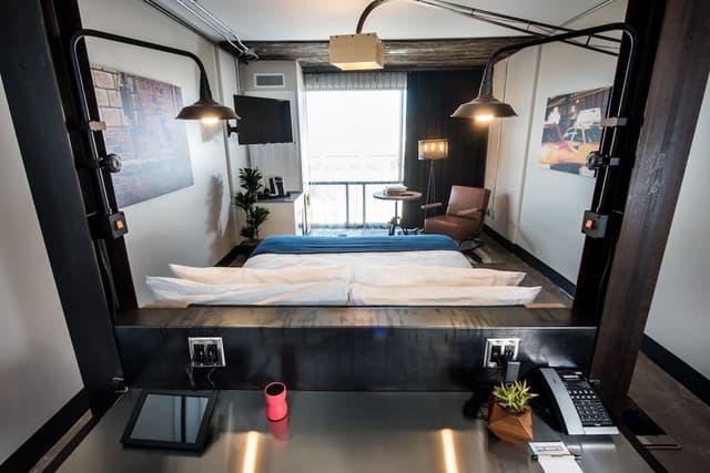Standard Room, 1 King Bed