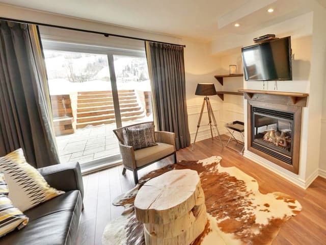 Appart'hotel, 2 chambres, rez-de-jardin