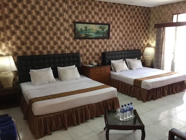 Family Room (4 Person)