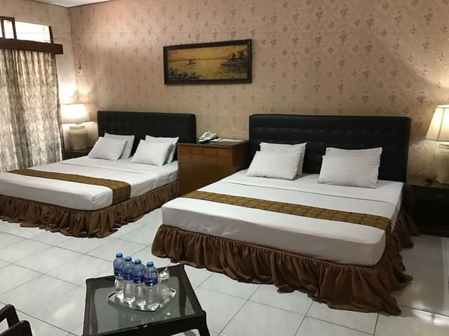 Family Room (4 Person)