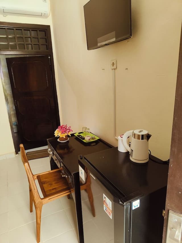 Superior Double Room, 1 King Bed, Pool View, Garden Area
