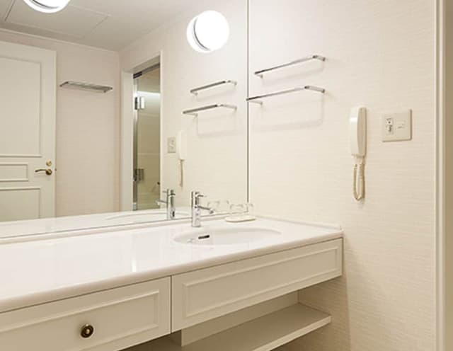 [Non-Smoking] Deluxe Family Twin Room (with 1 Extra bed + 1 Sofa bed)