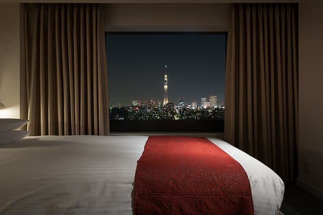 [Non-Smoking] Deluxe Family Twin Room (with 1 Extra bed + 1 Sofa bed)