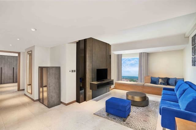 Executive Apartment, 2 Bedrooms, Bathtub, City View