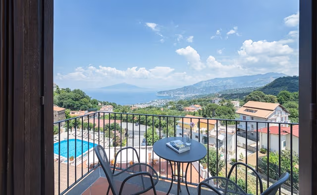 Deluxe Triple Room, Terrace, Sea View
