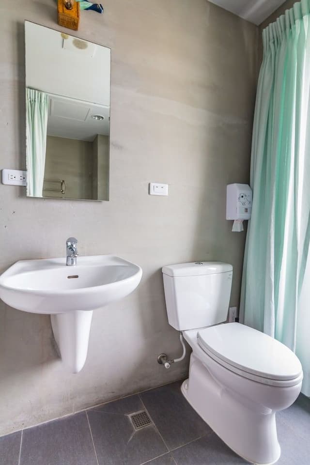 Classic Double Room (with balcony)