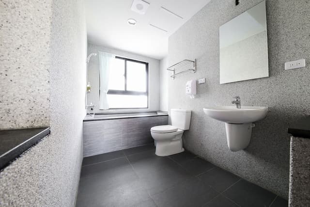 Superior Double Room (with bathtub)