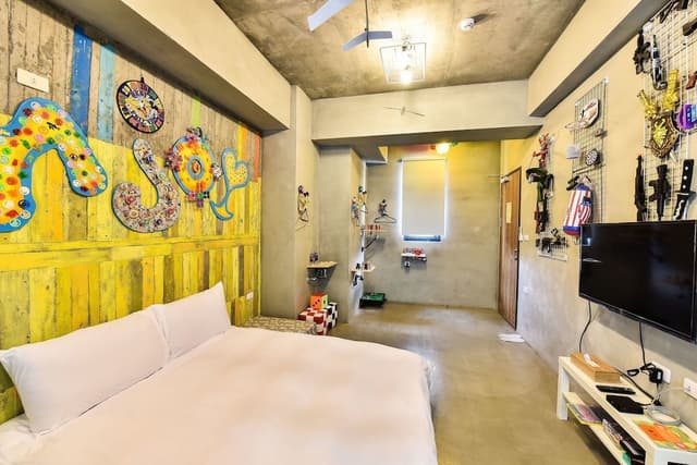 Classic Double Room (with balcony)
