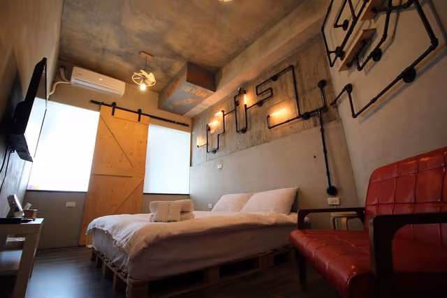 Economic Double Room (with balcony)