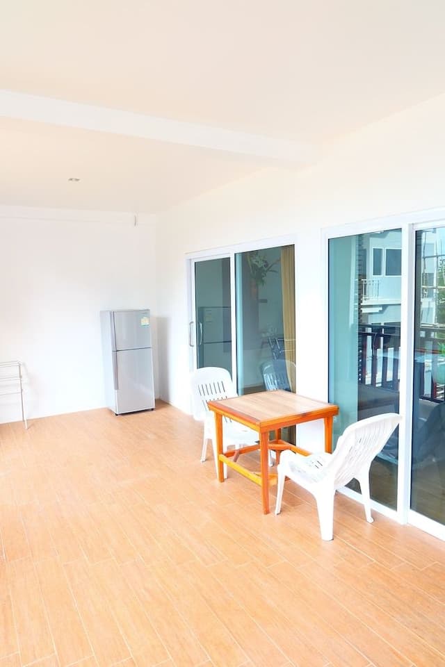 Queen Room with Garden View