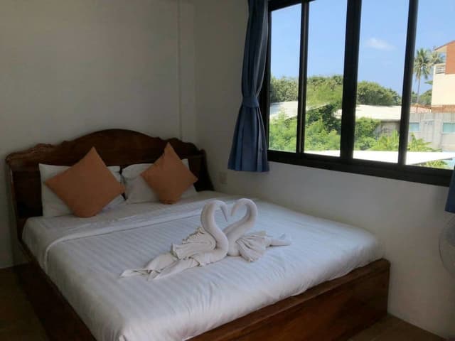 Queen Room with Garden View