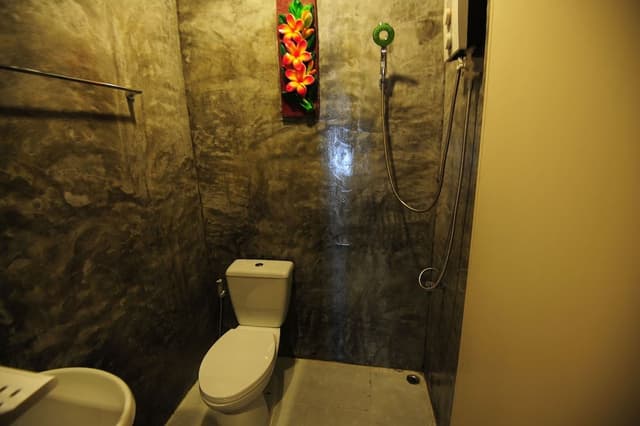 Basic Shared Dormitory, Men only