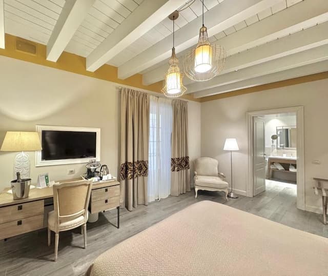Superior Double Room with Balcony