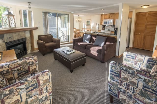 Townhome, 3 Bedrooms with Balcony (Unit 20)