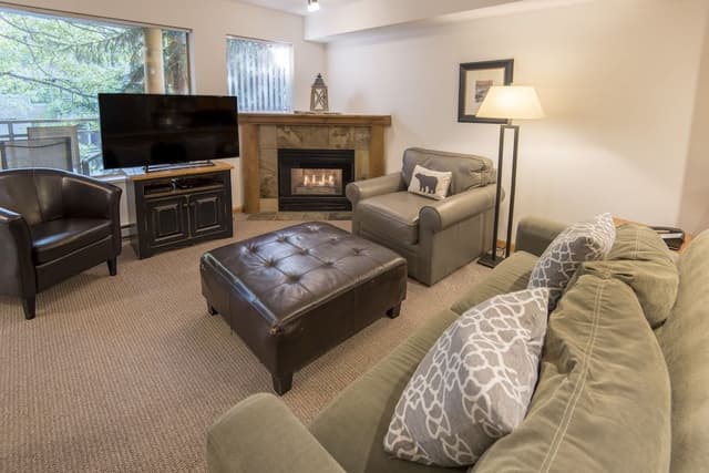 Townhome, 3 Bedrooms with Balcony (Unit 26 B)