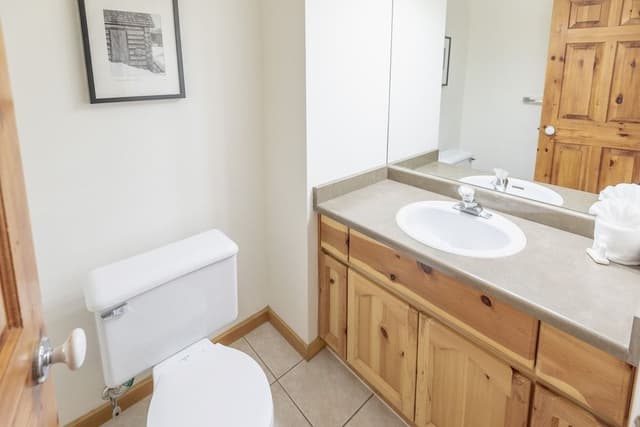 Deluxe Townhome, 2 Bedrooms, Patio (Unit 31)