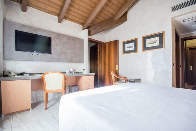 Family Room, 2 Queen Beds, Non Smoking, Connecting Rooms