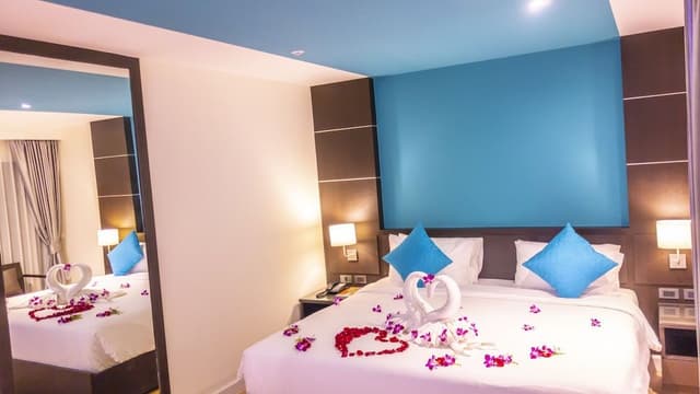 Deluxe Room, City View