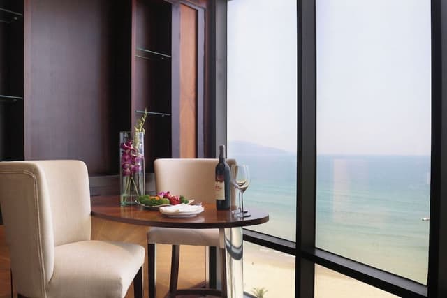 Executive Suite, 1 Double Bed, Balcony, Ocean View