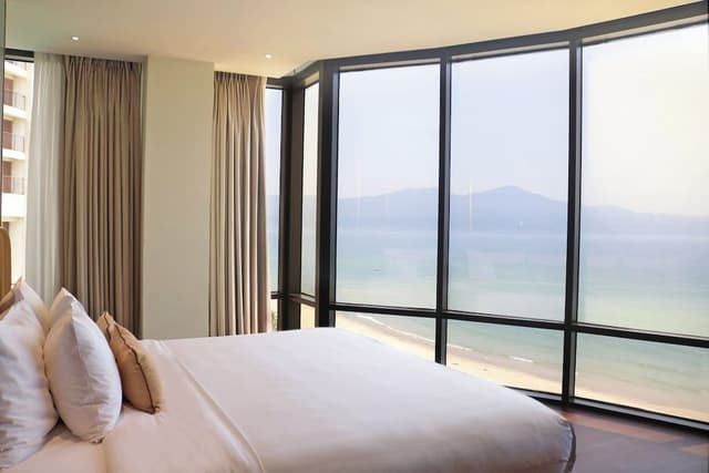 Executive Suite, 1 Double Bed, Balcony, Ocean View