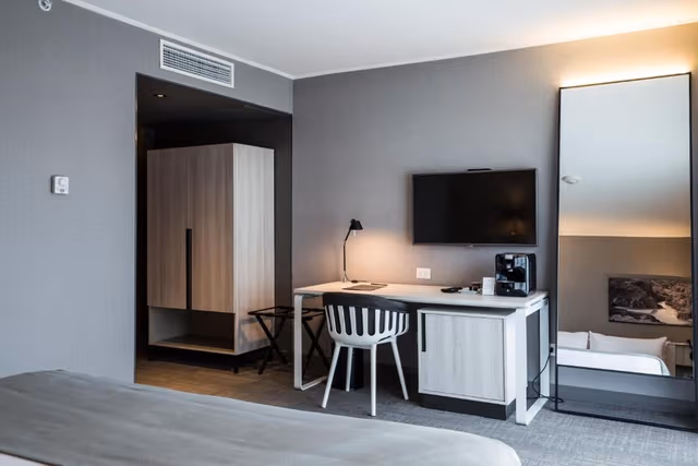 Superior King Room