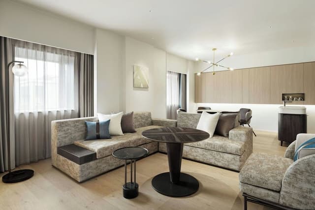 Premium Room, 1 King Bed