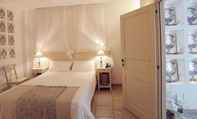 Standard Double Room, Garden View