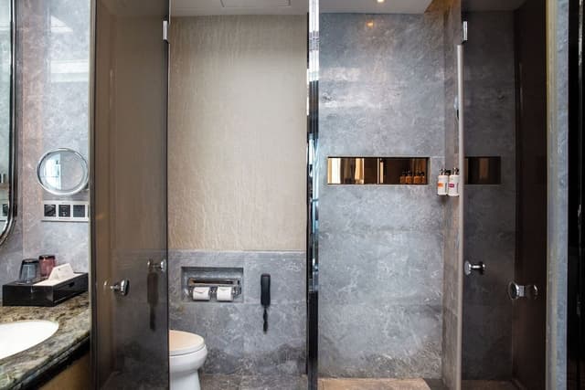 Superior Room, 2 Twin Beds, City View
