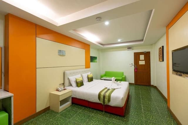 Standard King Bed