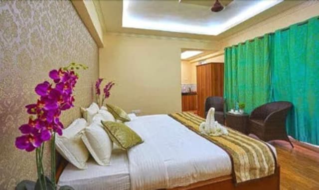 Deluxe Double Room, Smoking, Garden View