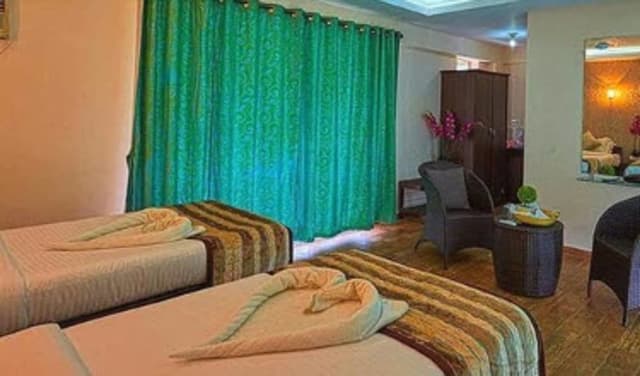 Deluxe Double Room, Smoking, Garden View